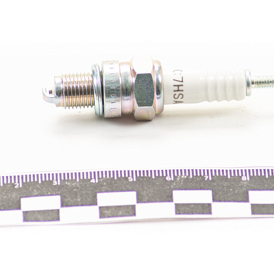 Свеча C7HSA NGK двигатели 50-160см3